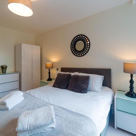 לונדון Central Tower Bridge Apartment חדר תמונה