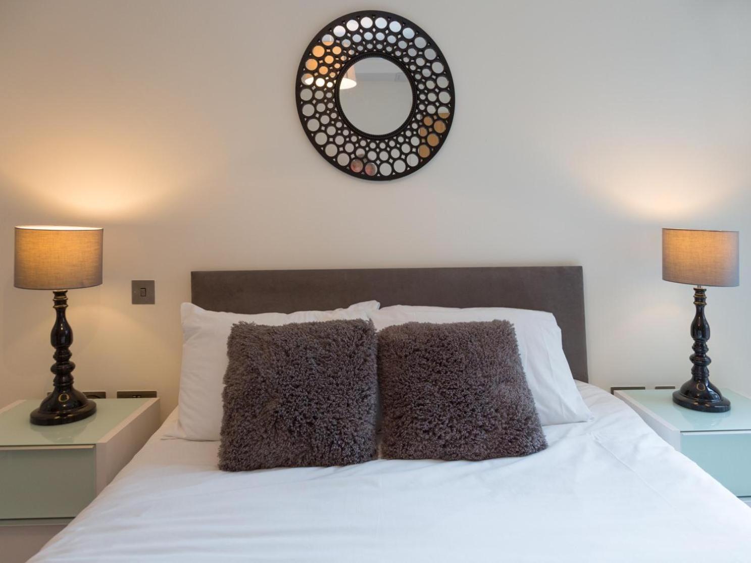 לונדון Central Tower Bridge Apartment חדר תמונה